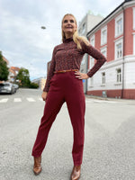 Last inn bildet i Galleri-visningsprogrammet, Dianas Vintage bukser Frida Pants - bukse med høyt liv - burgunder
