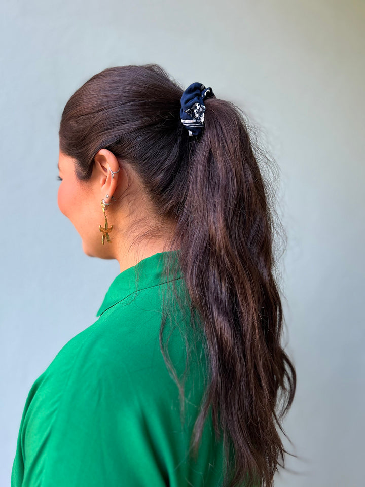 Dianas Vintage hårpynt Scrunchie av restestoff liten - blue dream