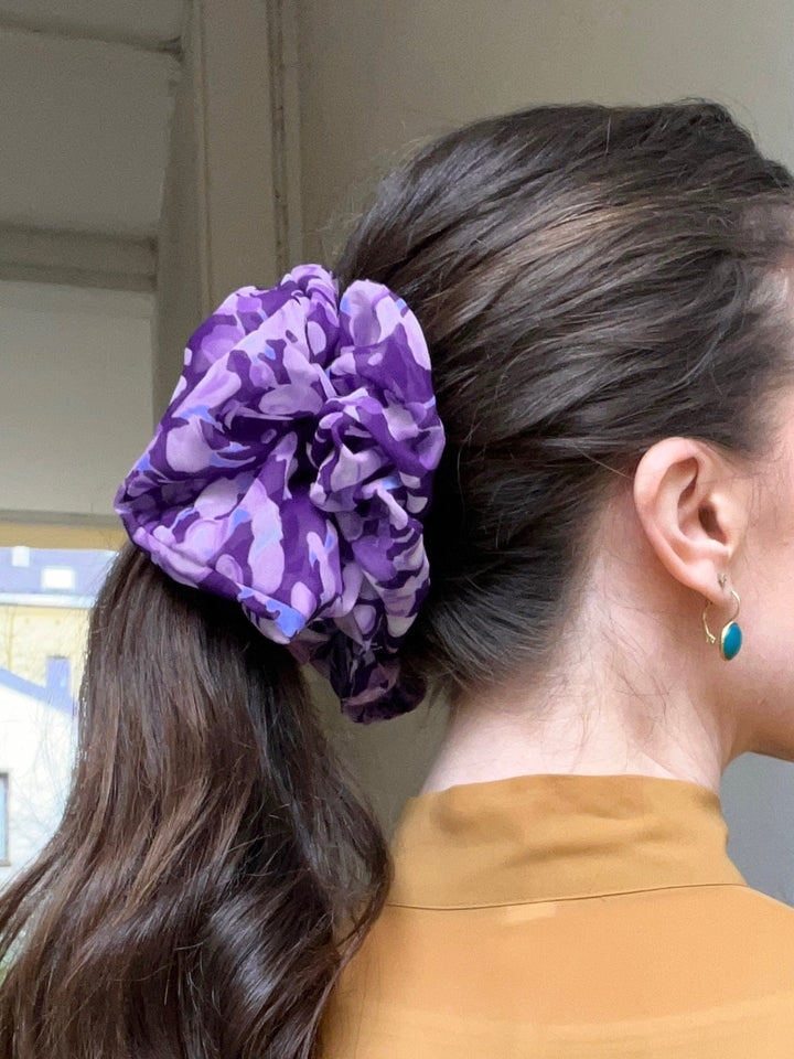 Dianas Vintage hårpynt Scrunchie av restestoff stor - lilac