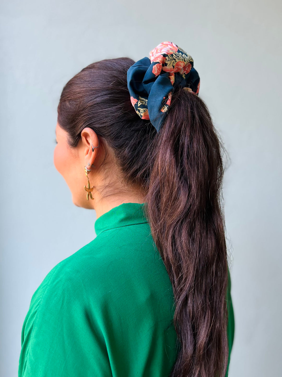 Dianas Vintage hårpynt Scrunchie av restestoff stor - ziggy floral