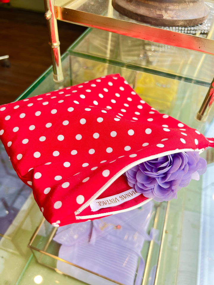 Dianas Vintage Sminkepung Sminkepung av restestoff - dots rød