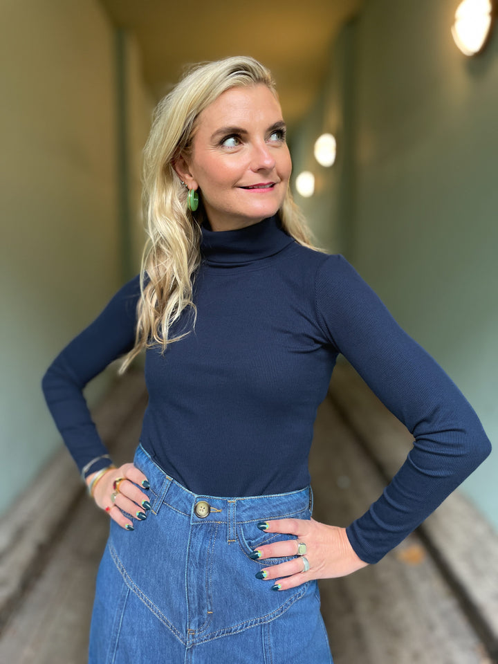 Dianas Vintage turtleneck Cozy topp - mørk blå