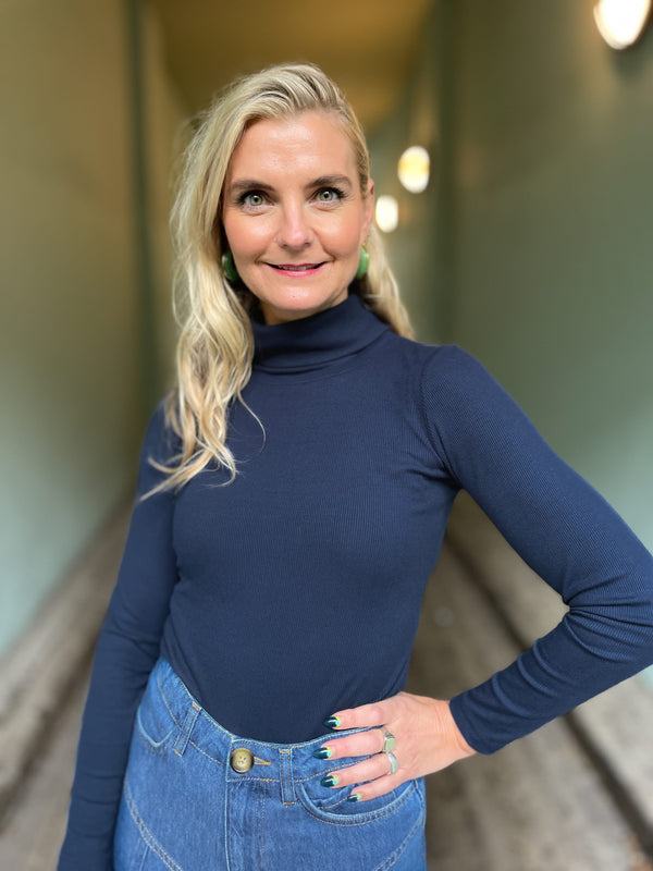 Dianas Vintage turtleneck Cozy topp - mørk blå
