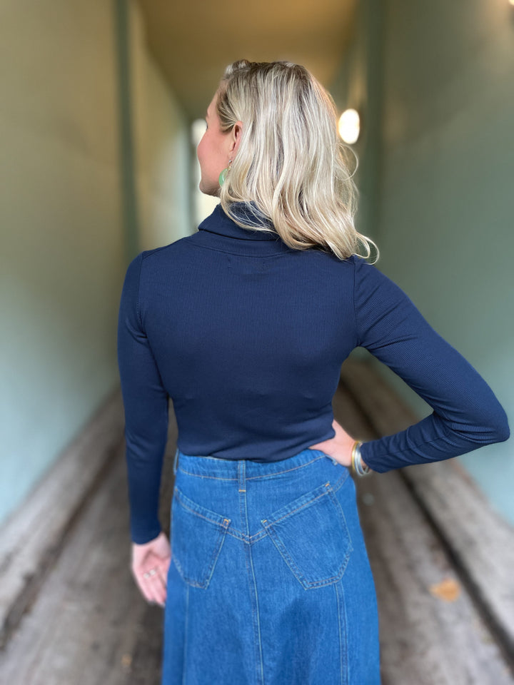 Dianas Vintage turtleneck Cozy topp - mørk blå