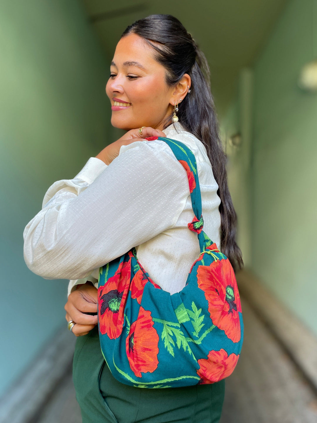 Dianas Vintage vesker Veske av restestoff - Poppy green