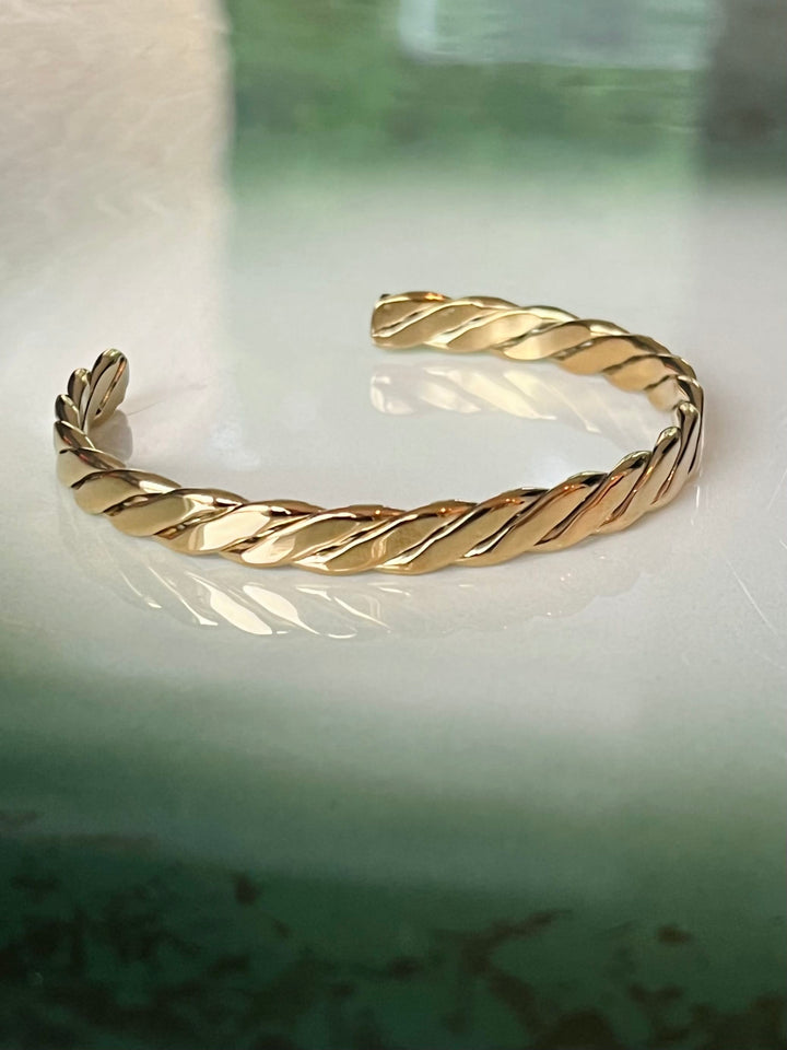 Frøken Dianas salonger armbånd Armbånd gulltvist