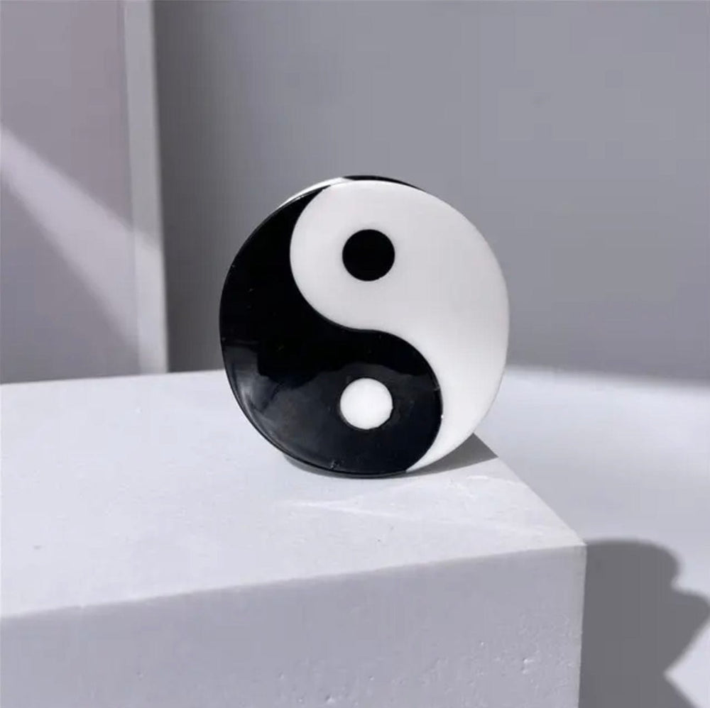 Frøken Dianas salonger hårpynt Hårklype - Yin Yang - svart/hvit