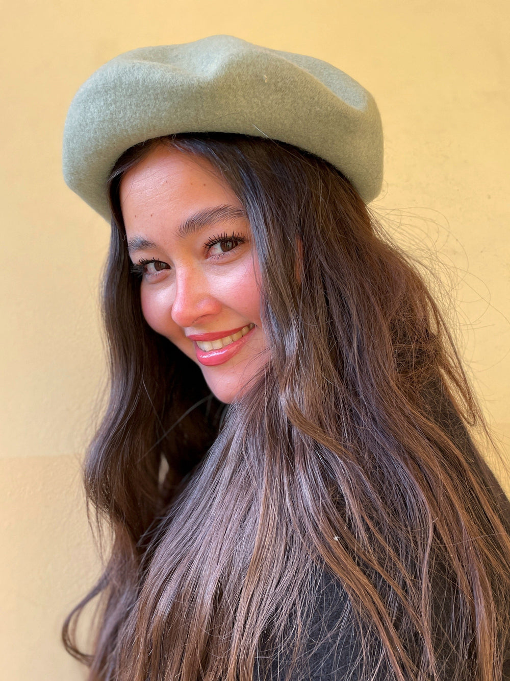 Frøken Dianas salonger Luer Alpelue - lys grønn