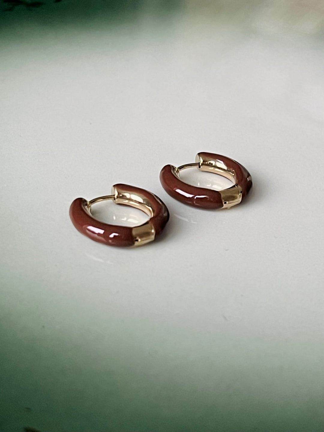 Frøken Dianas salonger øredobber Øredobber glossy hoops brun