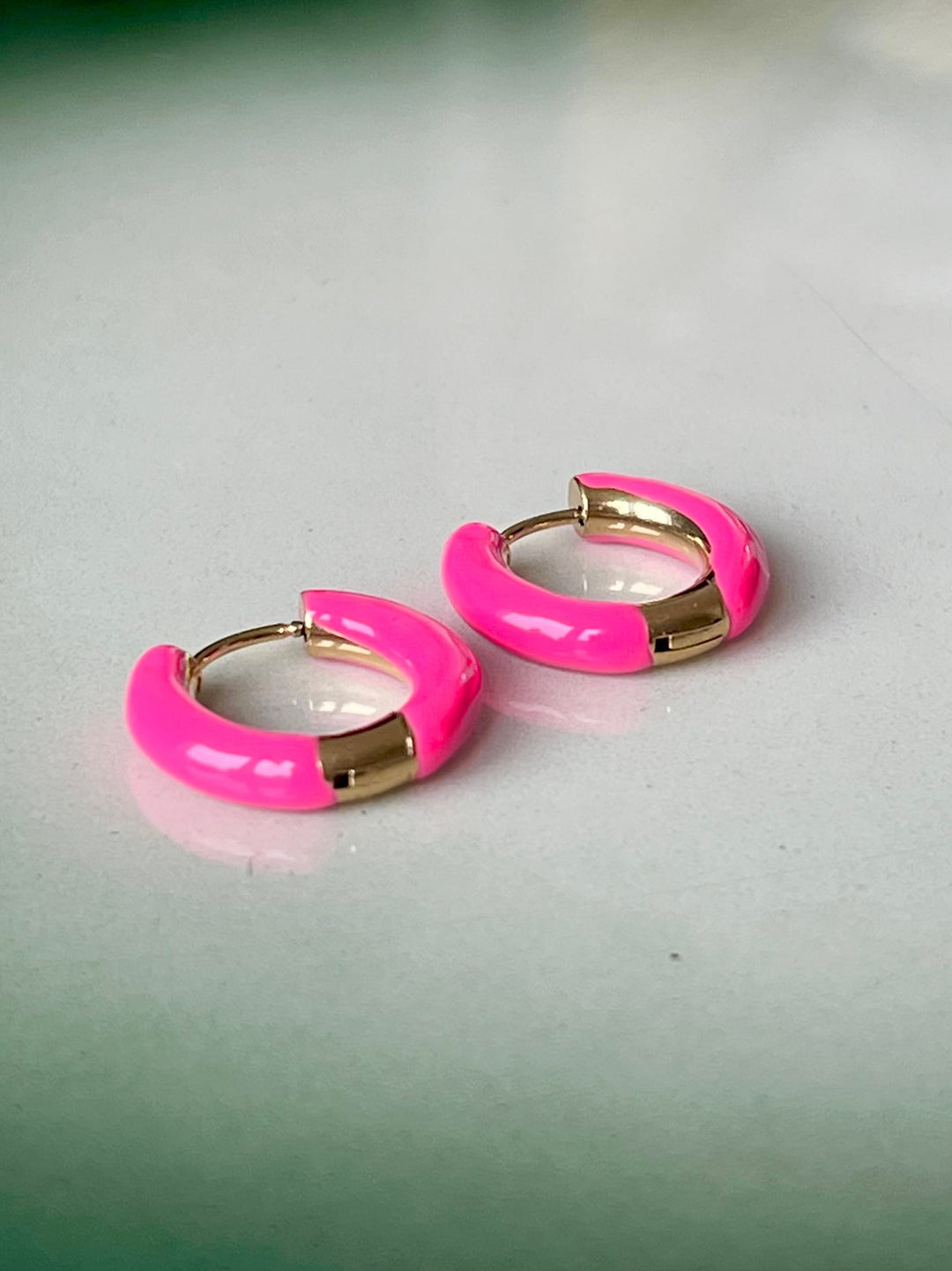 Frøken Dianas salonger øredobber Øredobber glossy hoops rosa