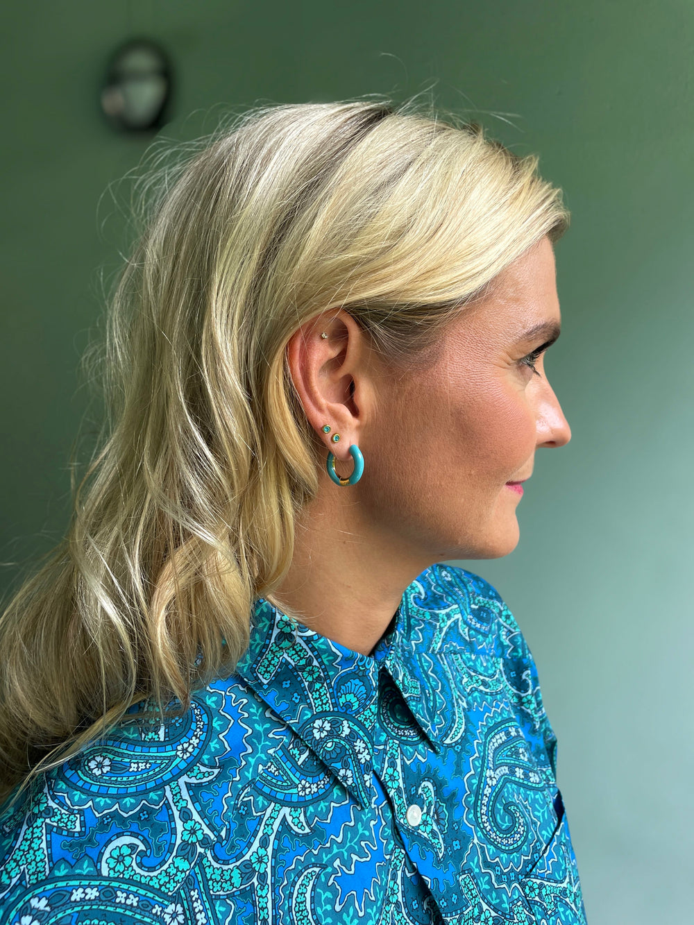Frøken Dianas salonger øredobber Øredobber glossy hoops turkis