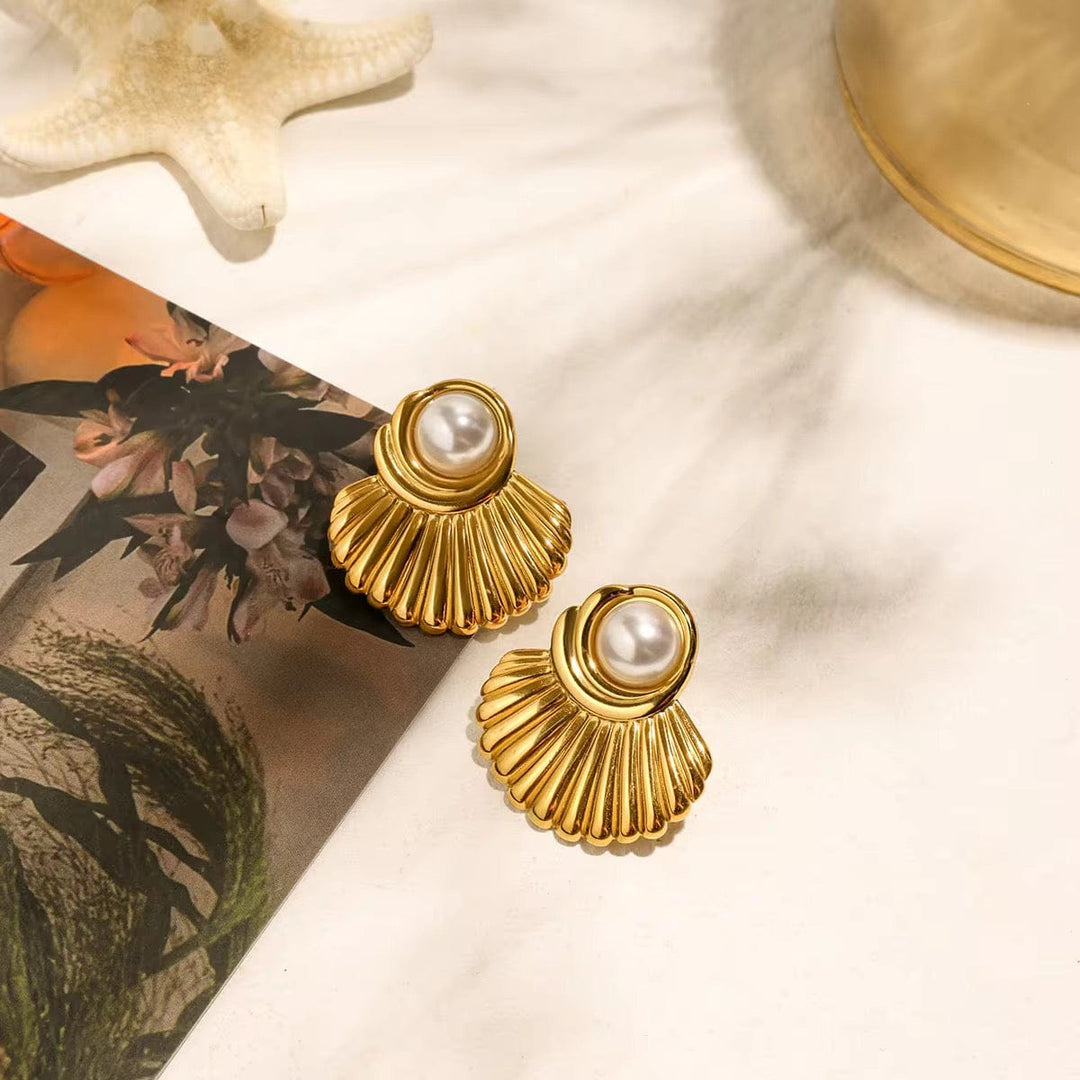 Frøken Dianas salonger øredobber Øredobber perle i skjell