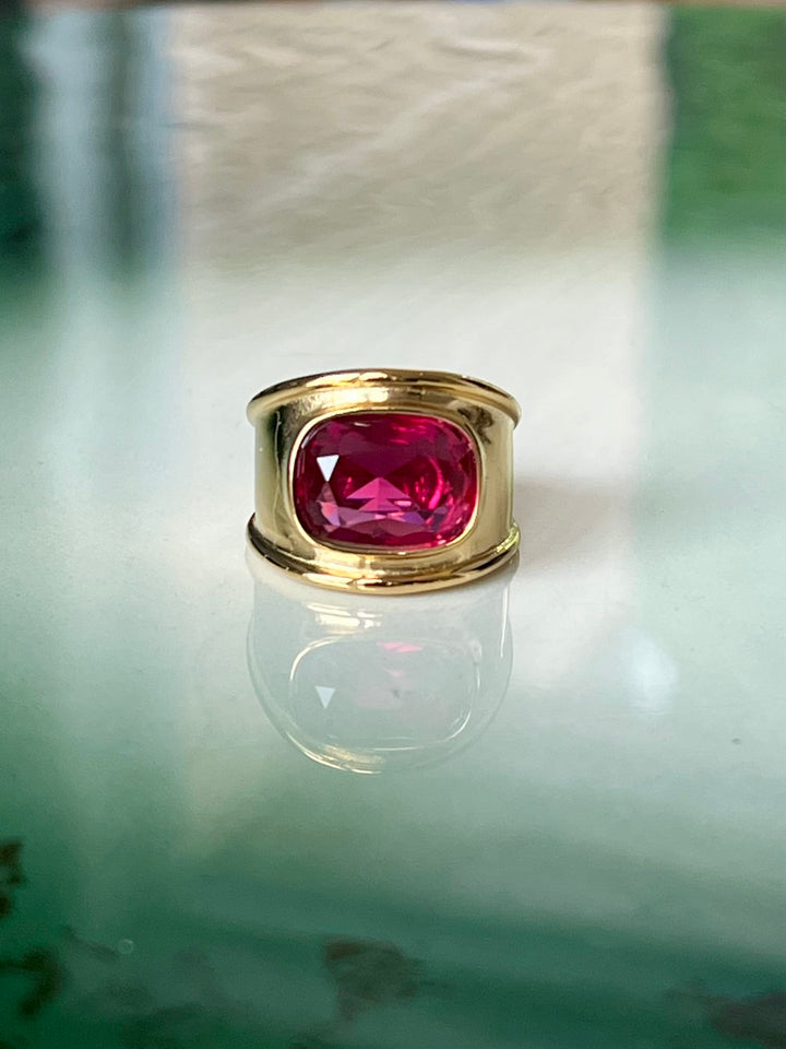 Frøken Dianas salonger ringer Ring fuchsia sten