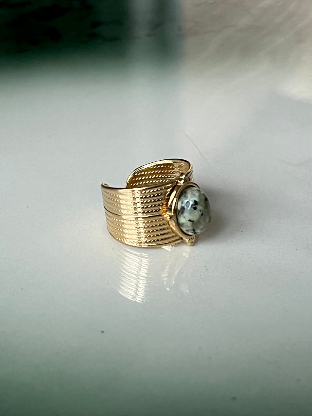 Frøken Dianas salonger ringer Ring grønn glød