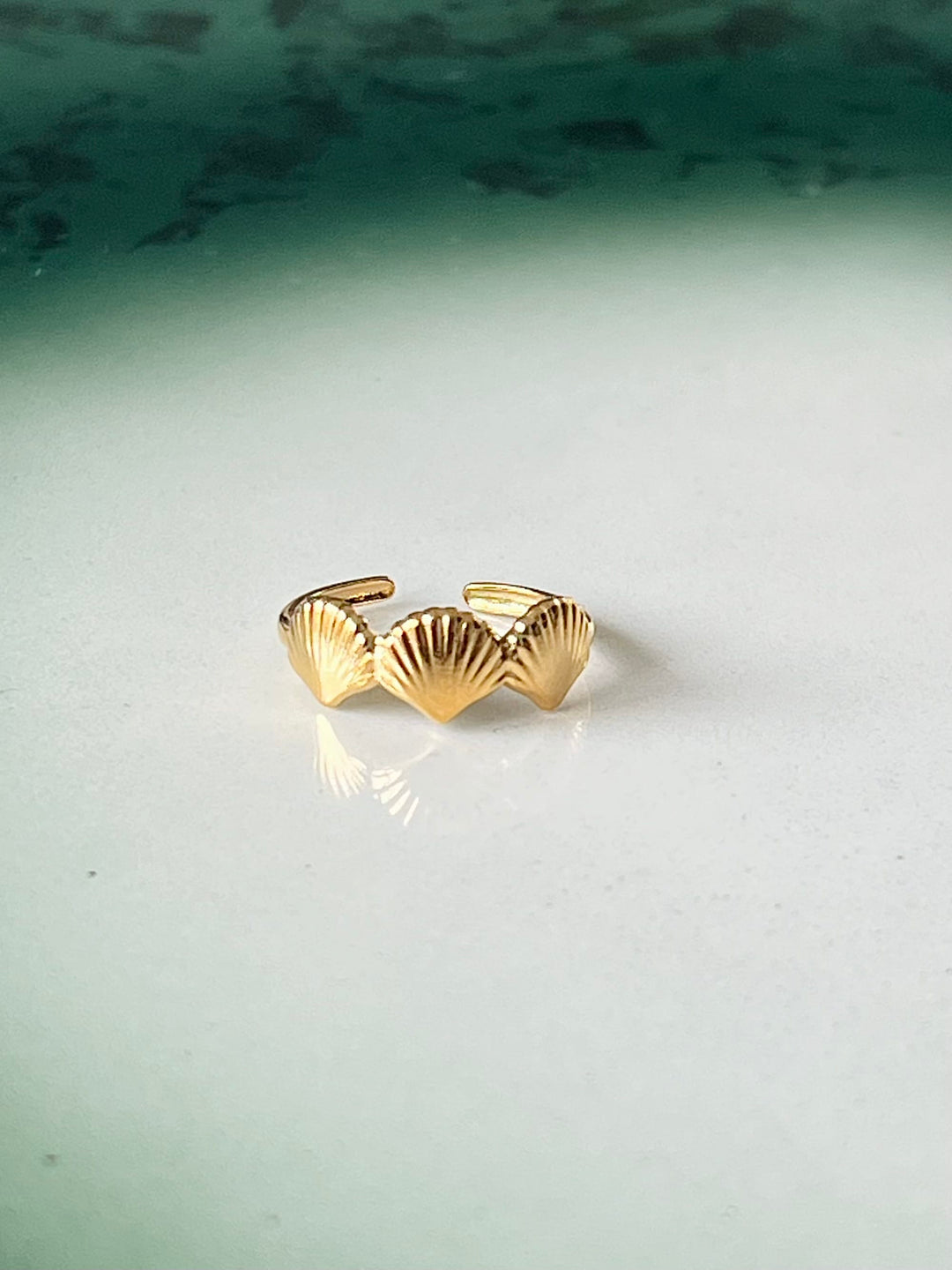 Frøken Dianas salonger ringer Ring gylne skjell