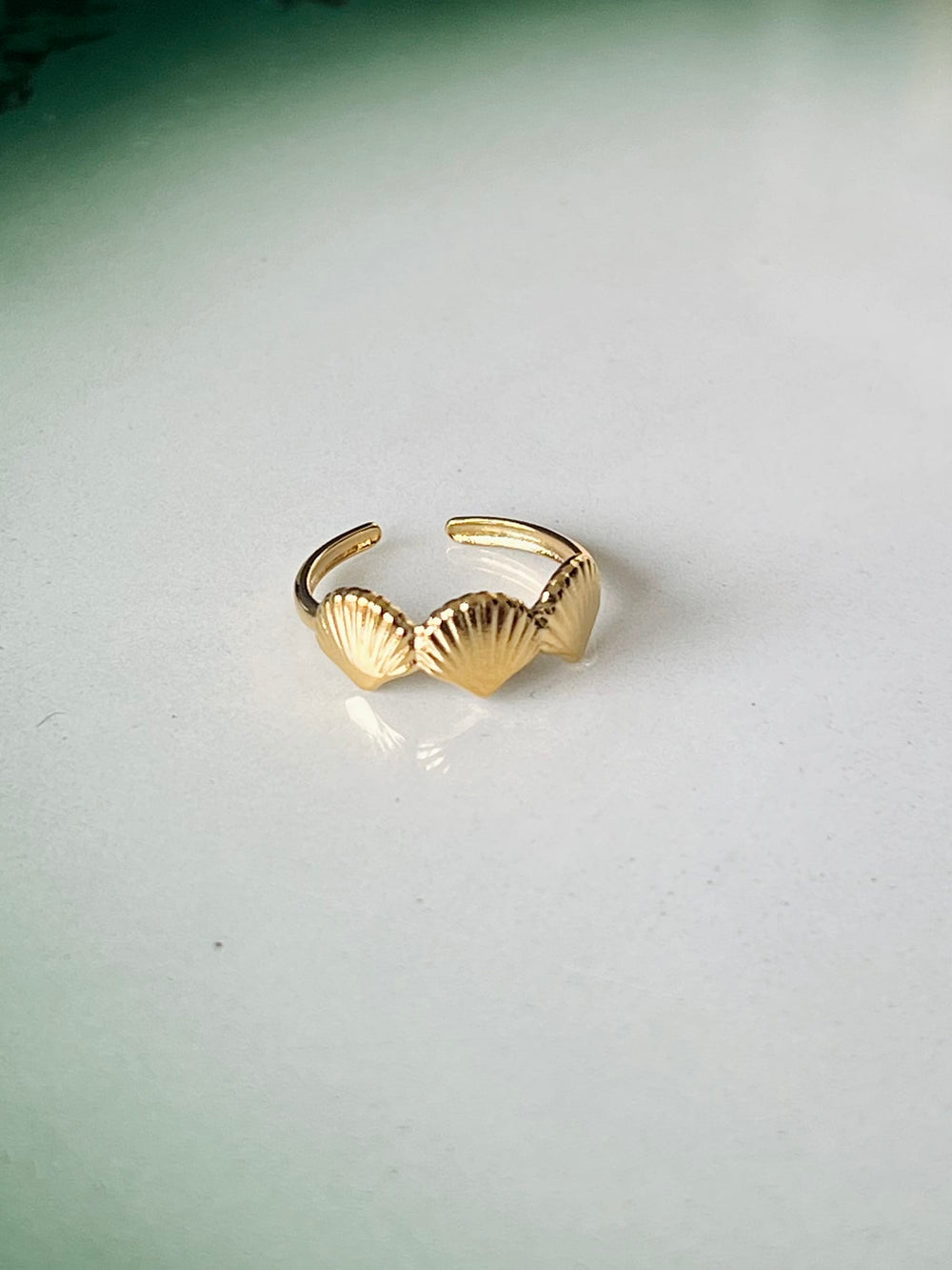 Frøken Dianas salonger ringer Ring gylne skjell