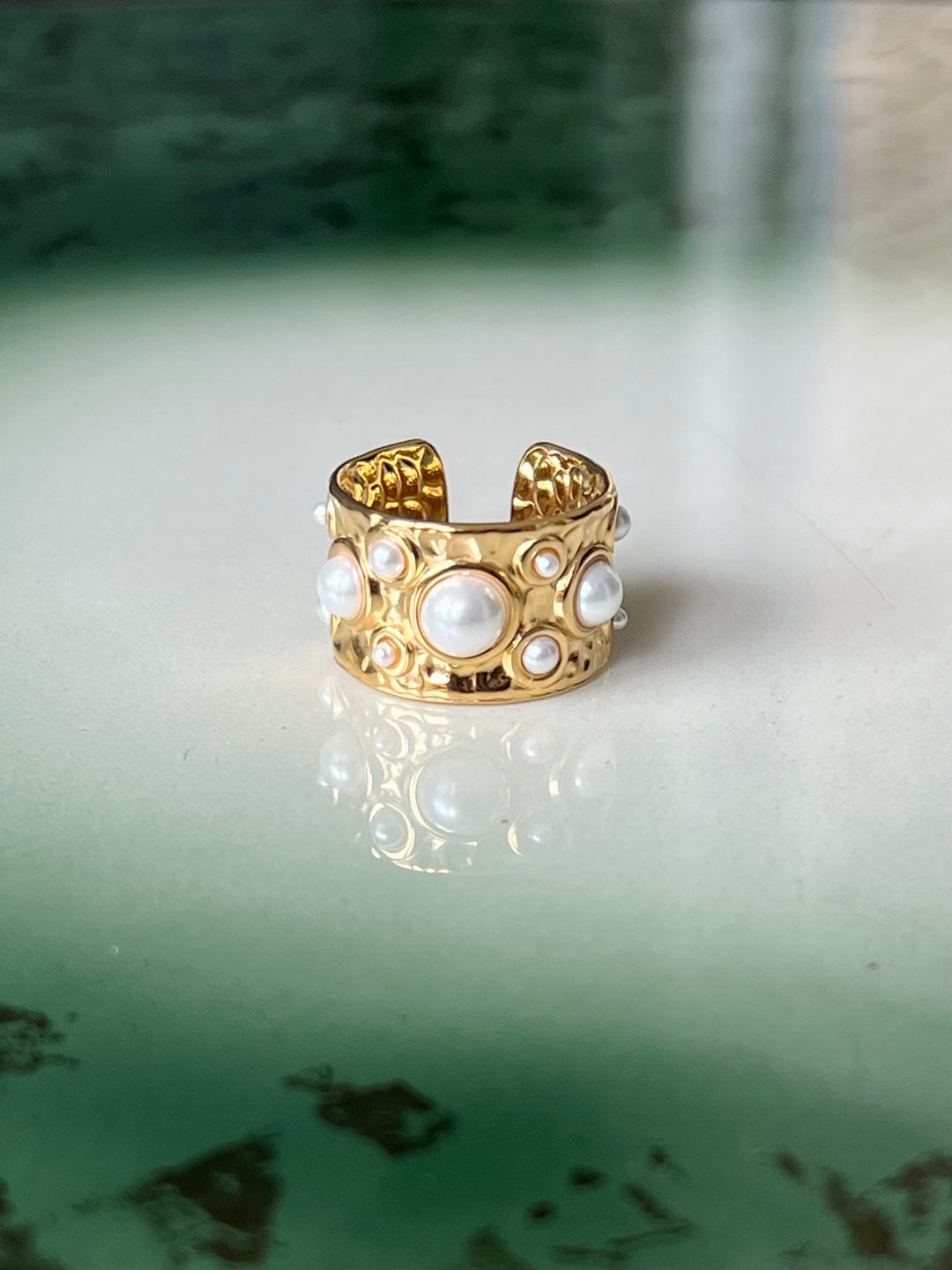Frøken Dianas salonger ringer Ring perlegull