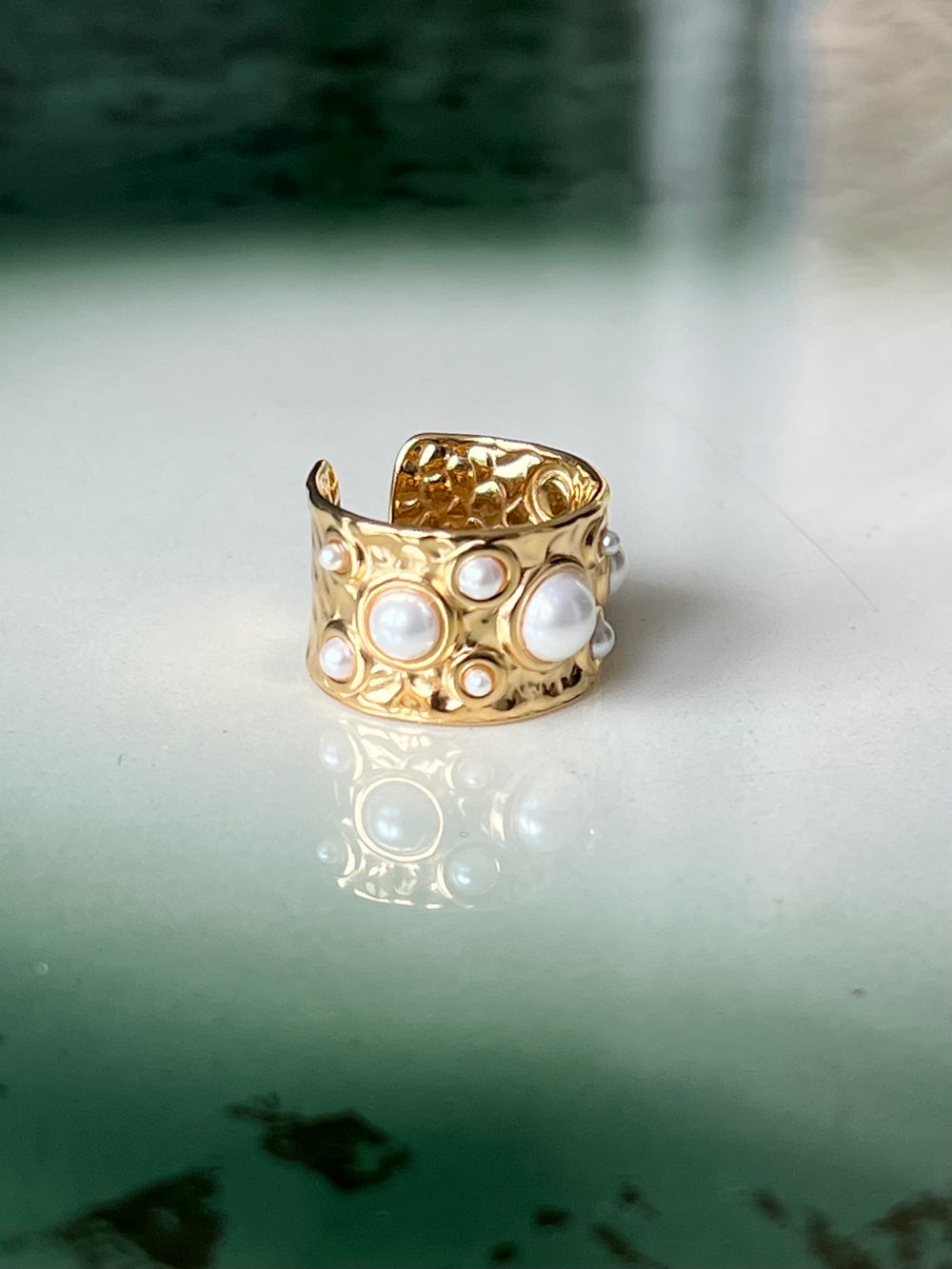 Frøken Dianas salonger ringer Ring perlegull