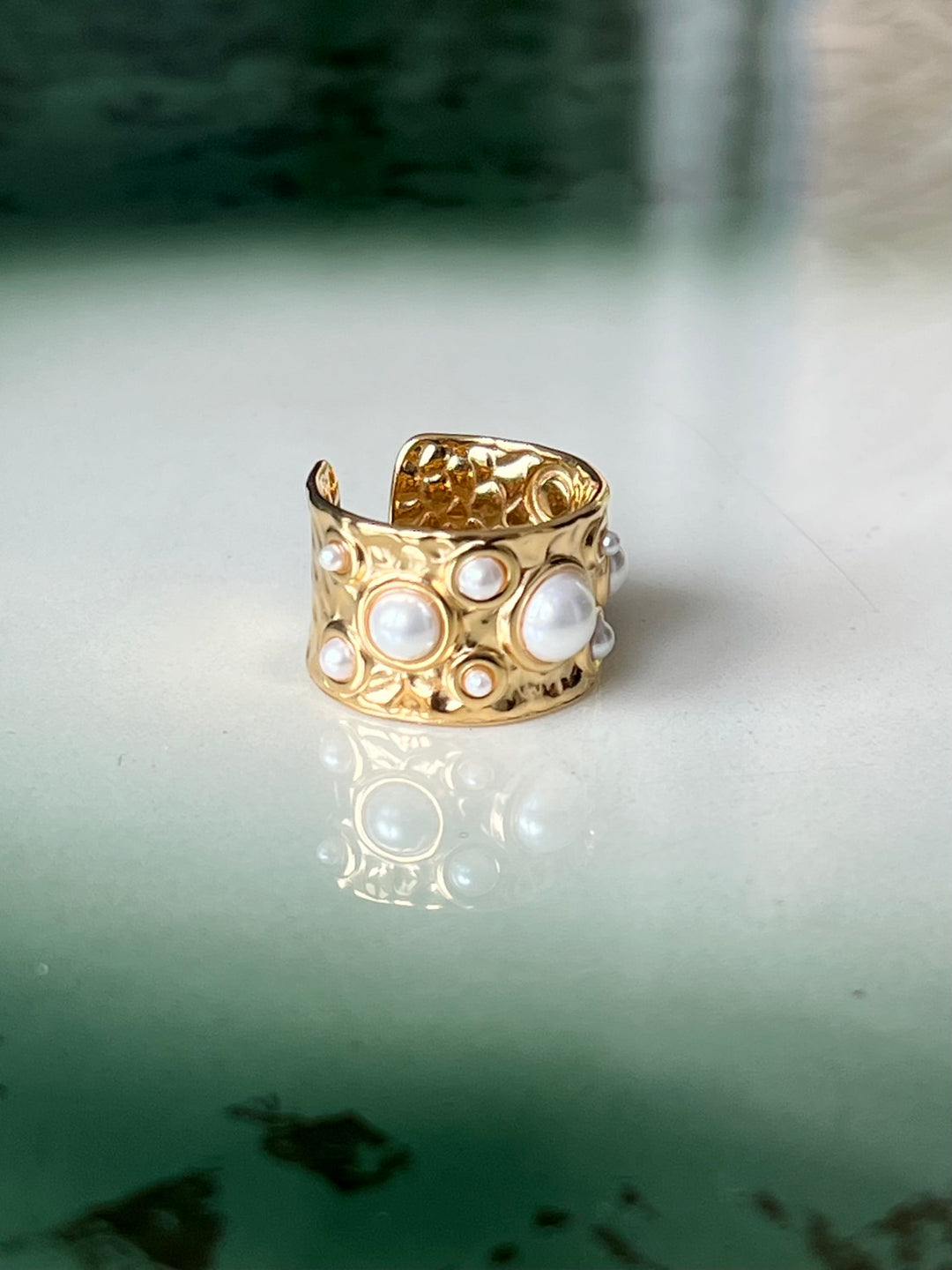 Frøken Dianas salonger ringer Ring perlegull