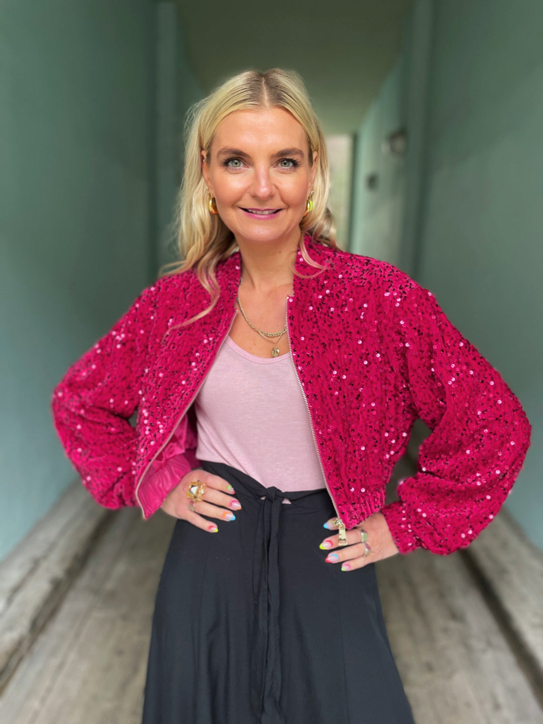 Jayley Topper Sequin Bomber Jacket - rosa