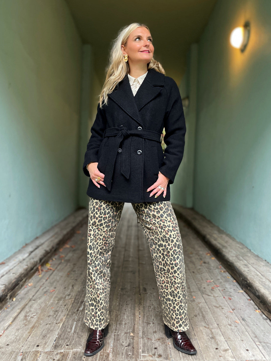 King Louie kåper Maura Short Kennedy kåpe