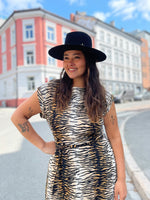 Last inn bildet i Galleri-visningsprogrammet, King Louie kjoler Betty Kallina kjole
