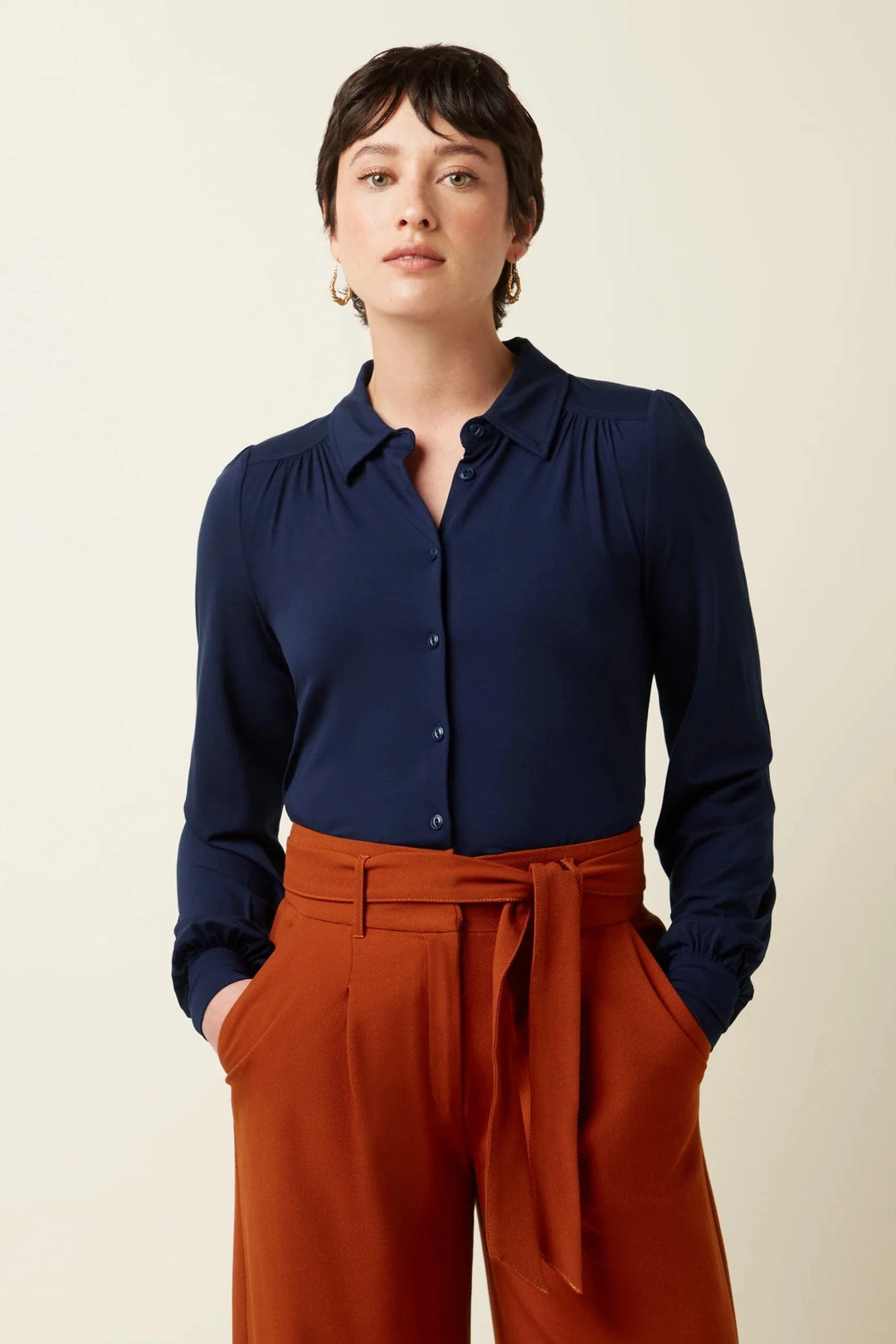 King Louie Topper Carina viskose light bluse - mørk blå