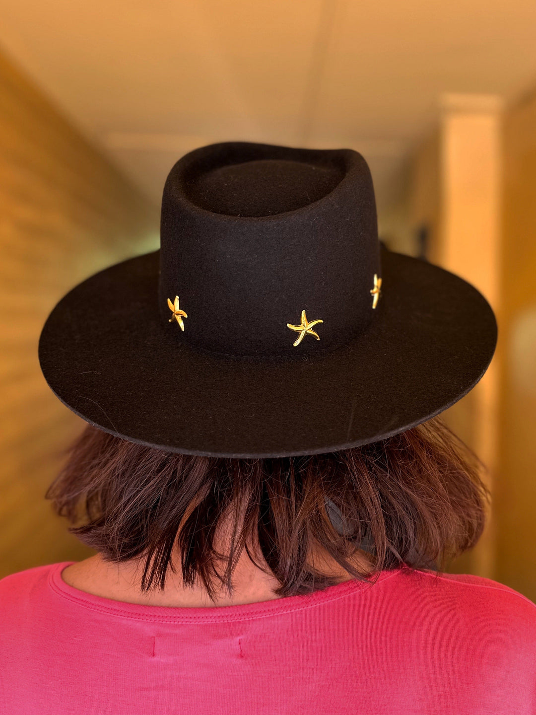 Lemonade hatt Hatt Citron - svart med stjerner