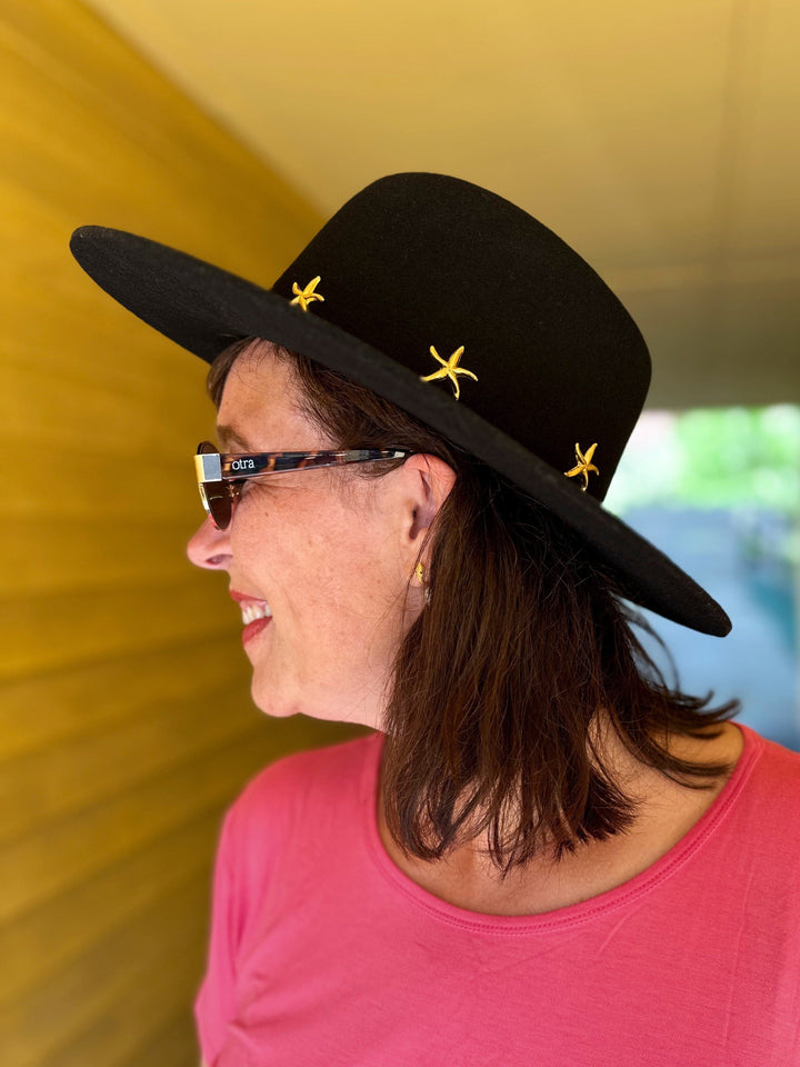 Lemonade hatt Hatt Citron - svart med stjerner