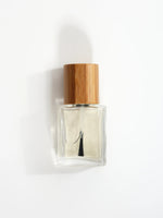 Last inn bildet i Galleri-visningsprogrammet, Liciaflorio Neglelakk Neglelakk base coat - Fleur de Sel
