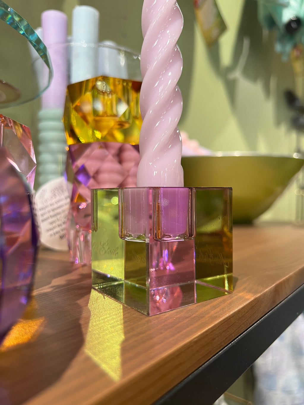 Miss Etoile Lysestake Lysestake i krystall cube - green and pink