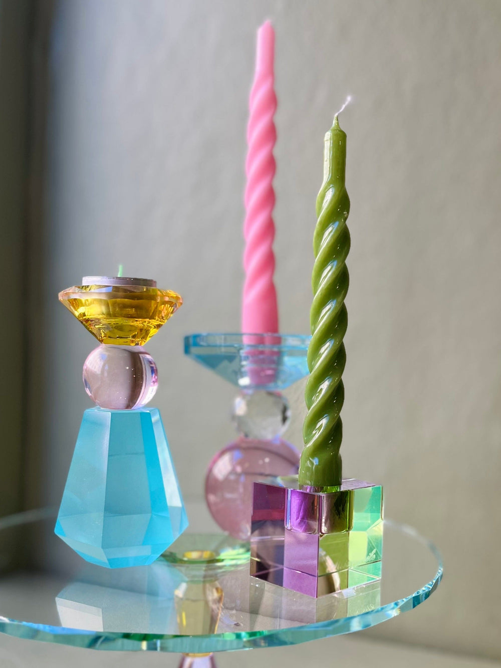 Miss Etoile Lysestake Lysestake til telys i krystall - blue, rose and yellow