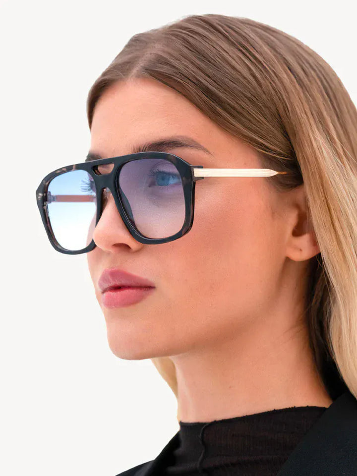 Otra Eyewear solbriller Solbrille Reina - black tortoise/blue fade