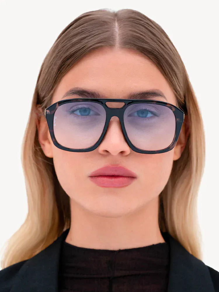 Otra Eyewear solbriller Solbrille Reina - black tortoise/blue fade