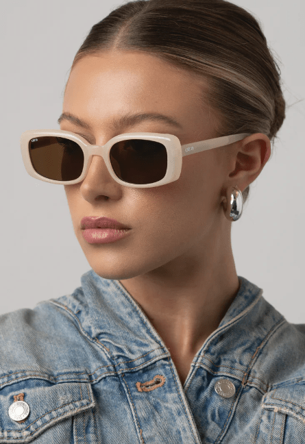 Otra Eyewear solbriller Solbriller Daisy - ivory