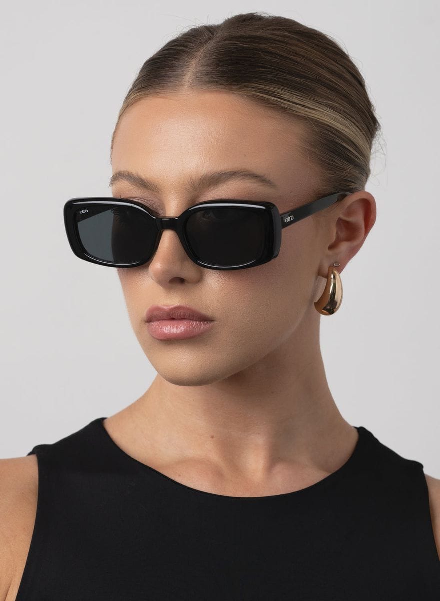 Otra Eyewear solbriller Solbriller Daisy - Svart