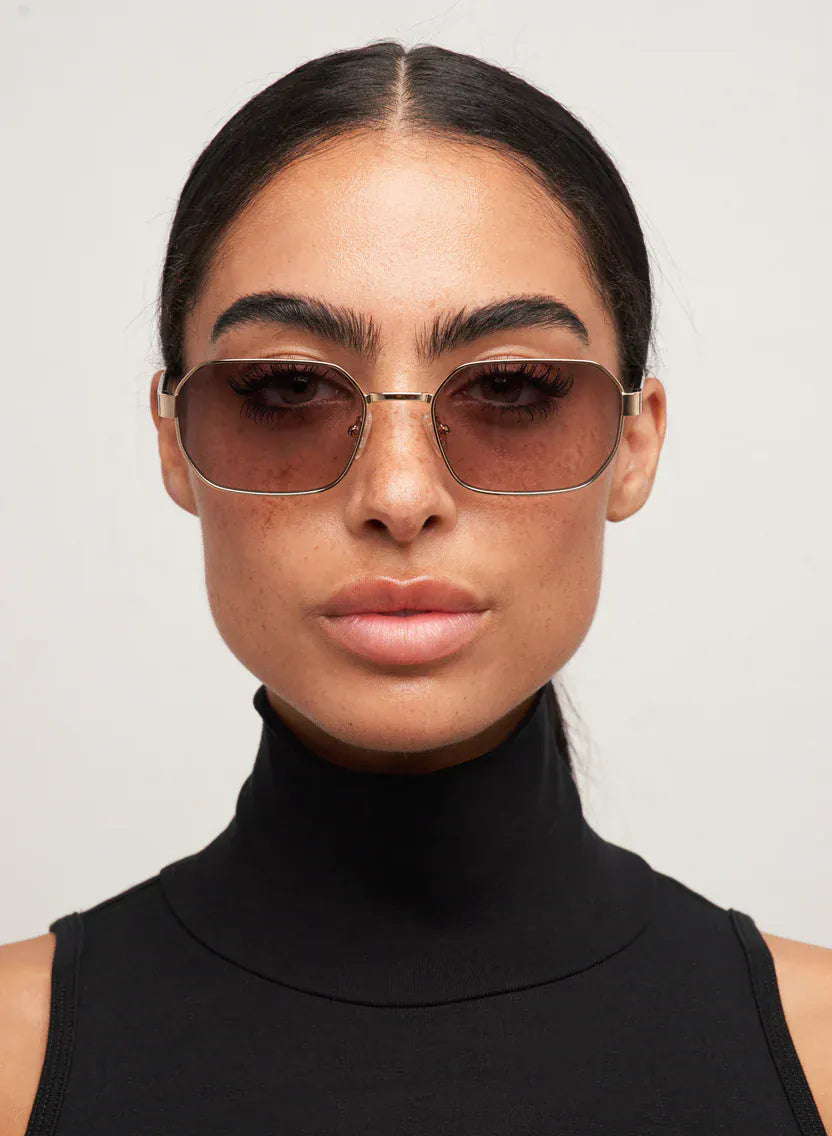 Otra Eyewear solbriller Solbriller Hannah Gold/Smokey brown