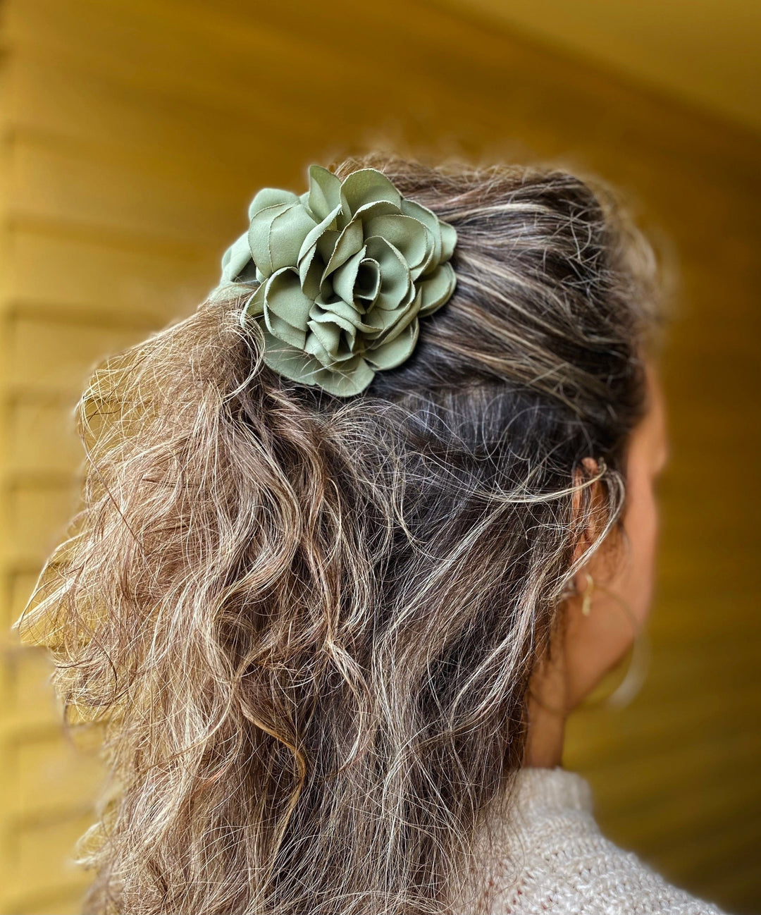 Pico hårpynt Hårklype Rose med blomst - sage