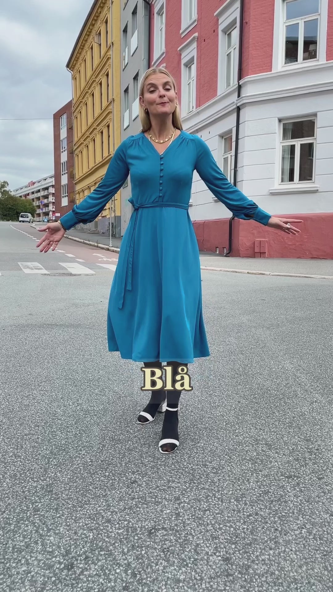 Ellen Dress - beautiful blue