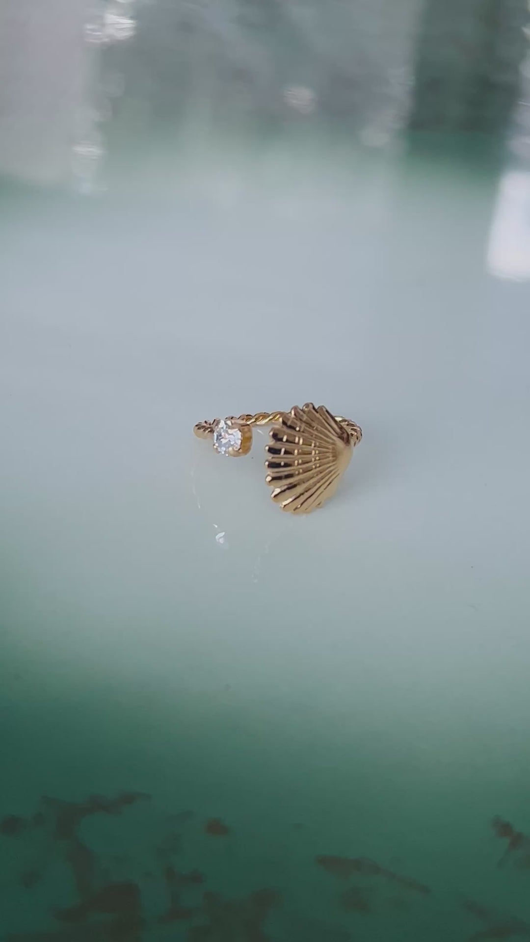 Mini shell ring - crystal