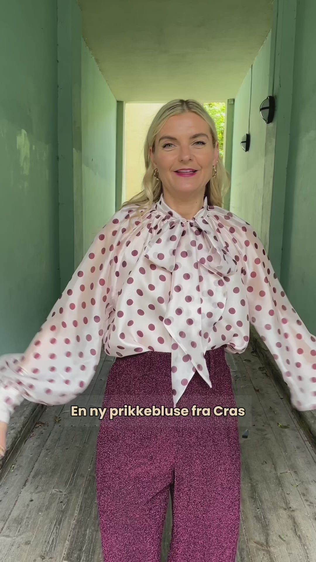 Ethel bluse - plomme prikker
