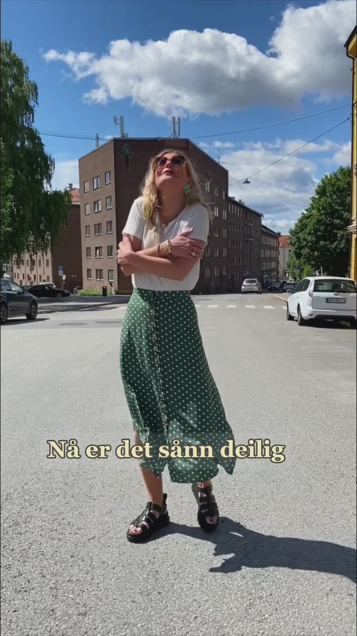 Betty Button skirt dots - green