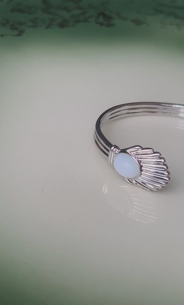 Venus Bangle armbånd - opal white sølv