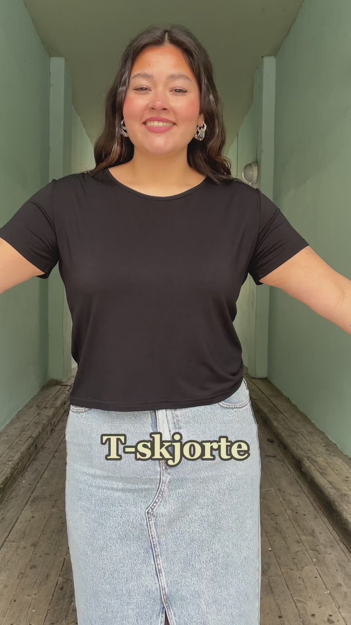 T-skjorte tencel - svart