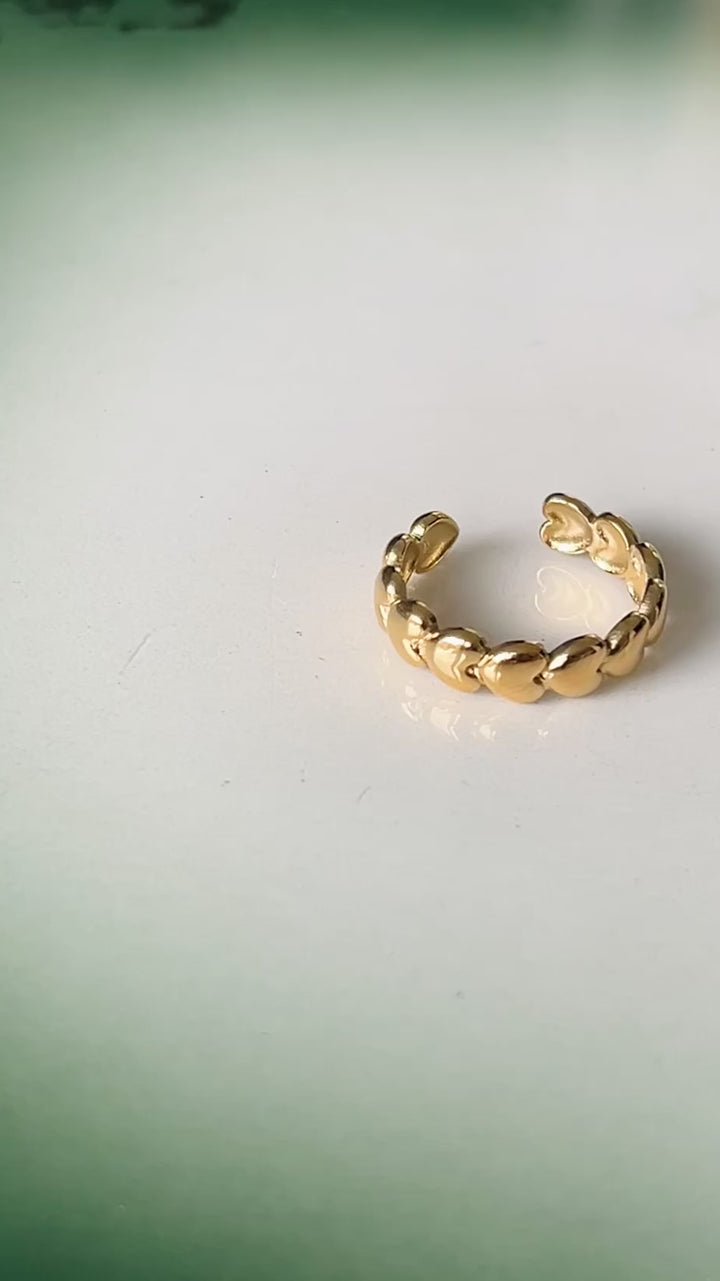 Ring gylne hjerter Froken Dianas Salonger 
