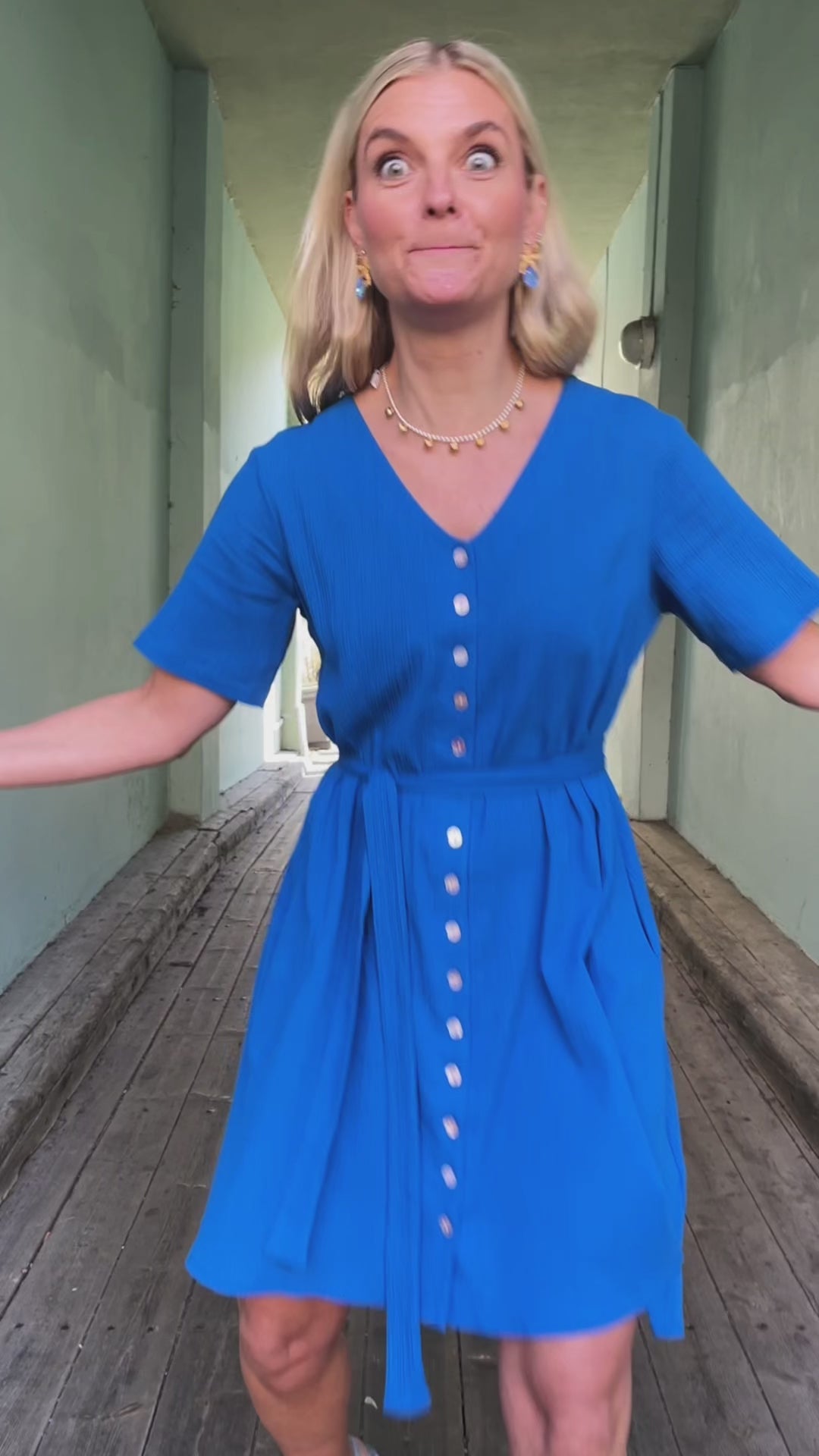 Betty Button dress - skydiver
