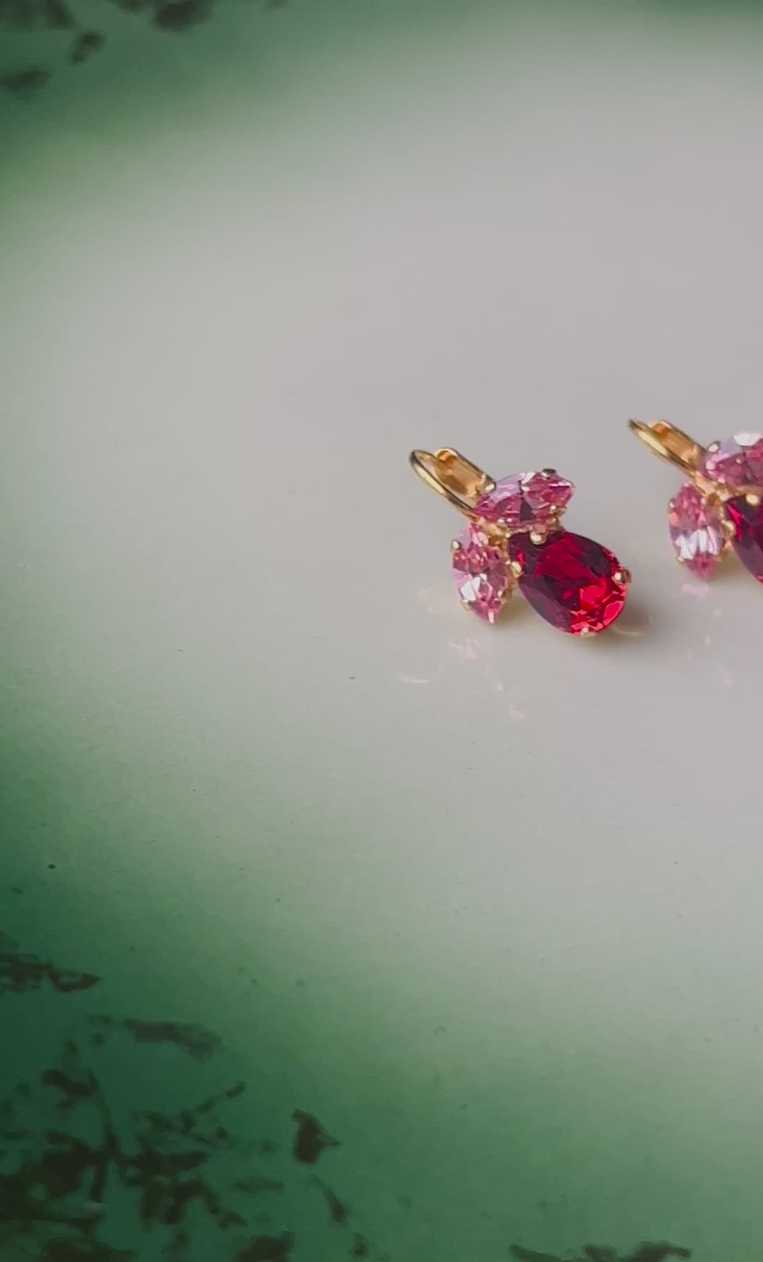 Petite Timo earrings - scarlet combo