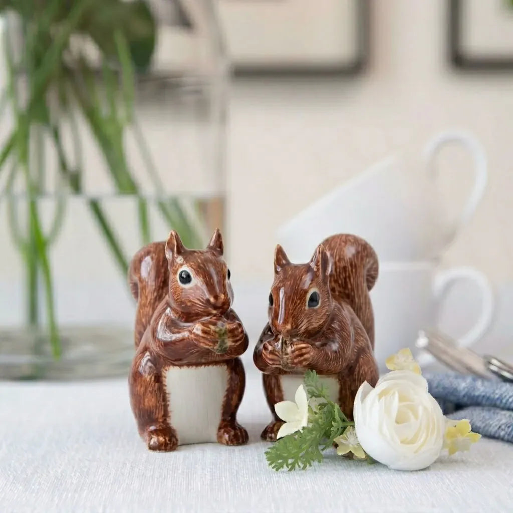 Quail Ceramics interiør Salt- og pepperbøsse - ekorn