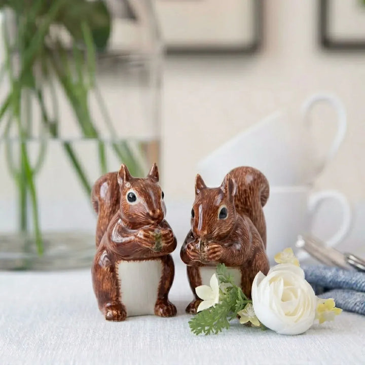 Quail Ceramics interiør Salt- og pepperbøsse - ekorn