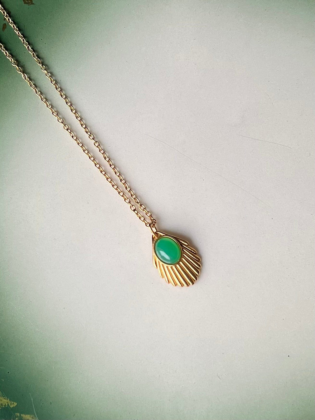 Urban Hippies halskjeder Halskjede Venus chain - Emerald